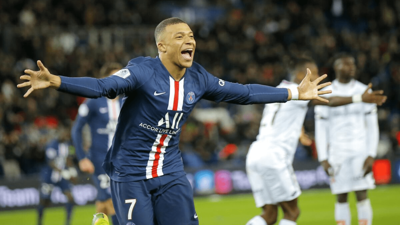 PSG Clinches French Cup with 2-1 Victory Over Lyon in Mbappe's Farewell Match Mbappe's memories from PSG
