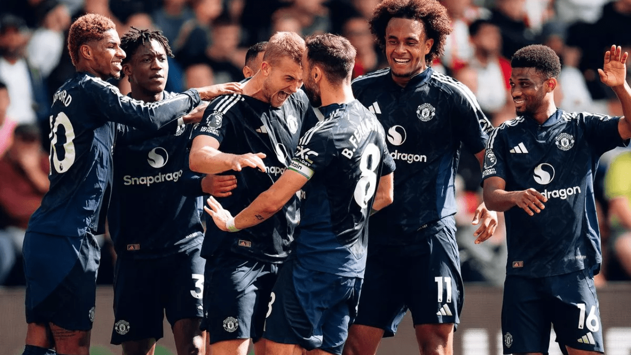 Premier League 2024-25: Stunning Forest Shock Liverpool, Haaland Shines, and Late Drama Unfolds Southampton vs Man United